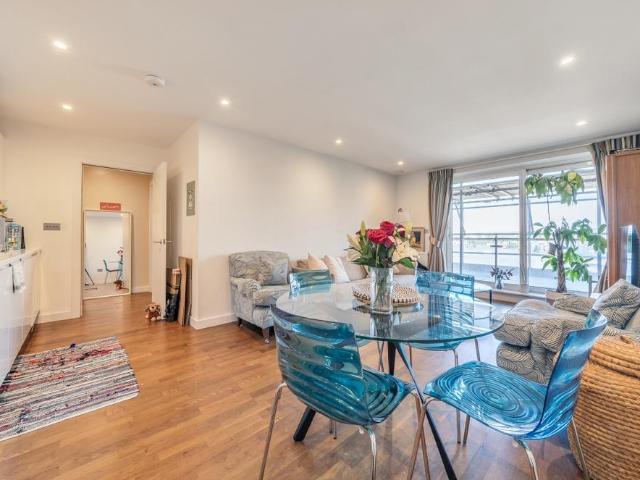 Flat for rent in Greater London