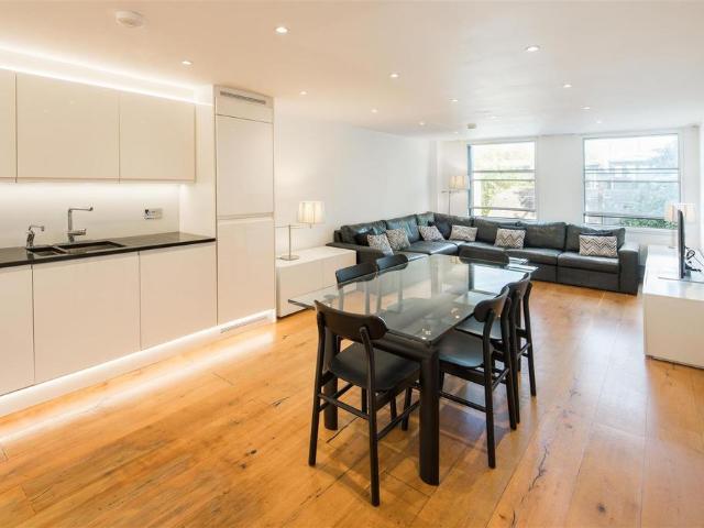 Flat for rent in Bayswater, Greater London