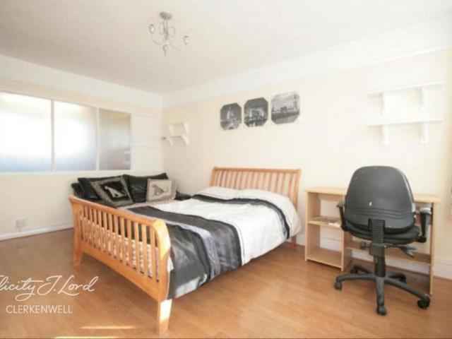 Apartment for rent in Clerkenwell Green, Greater London