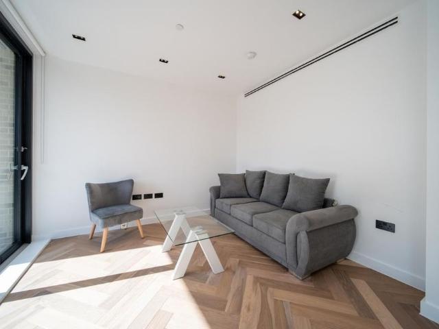 Apartment for rent in Earl's Court, Greater London