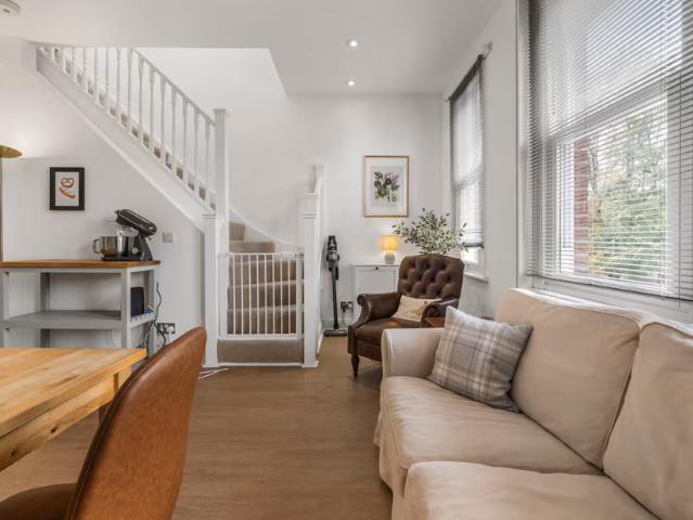 Flat for rent in London Borough of Lewisham, Greater London
