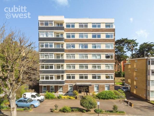 Flat for rent in Aldrington