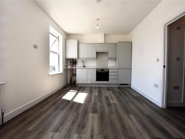 Apartment for rent in London Borough of Croydon, Greater London