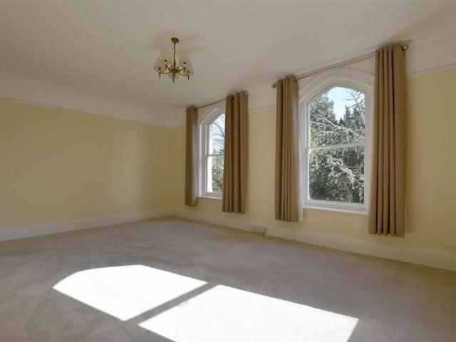 Apartment for rent in Red Hill, Surrey