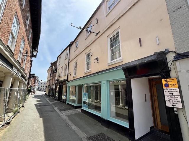 Flat for rent in Frankwell