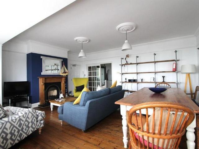 Apartment for rent in Upton, Acol