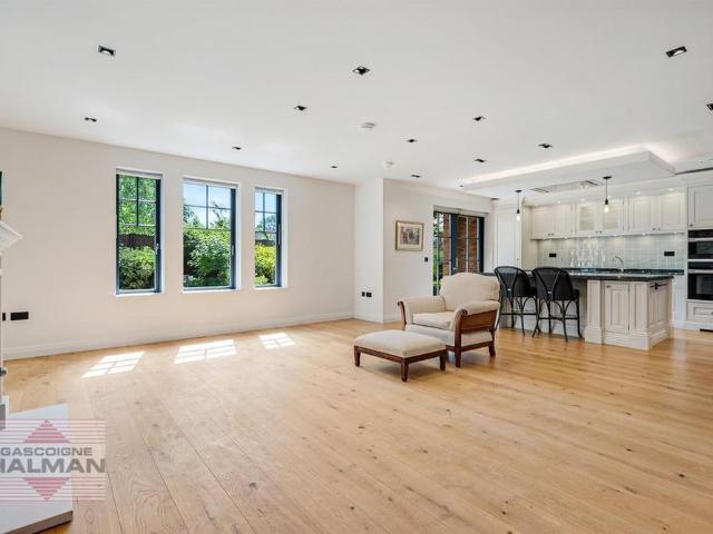 Apartment for rent in Fulshaw Park, Wilmslow