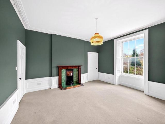 Apartment for rent in Southside, Scotland