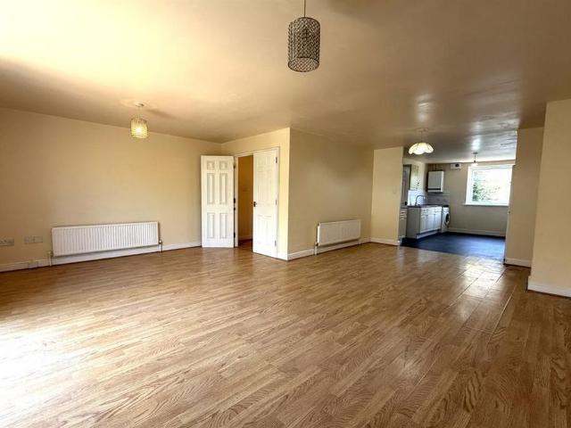 Apartment for rent in Reach, Greater London