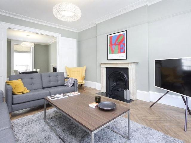 Apartment for rent in London Borough of Camden, Greater London