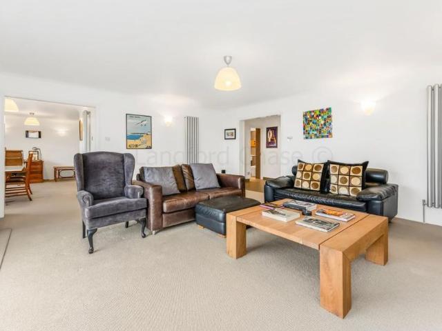 Apartment for rent in London Borough of Redbridge, Greater London