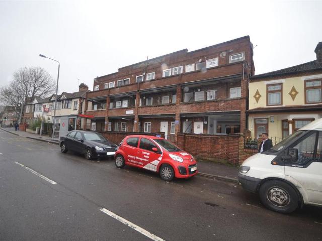 Flat for rent in Leyton, Greater London