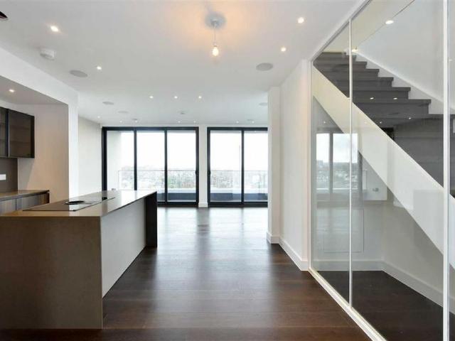 Apartment for rent in Swiss Cottage, Greater London