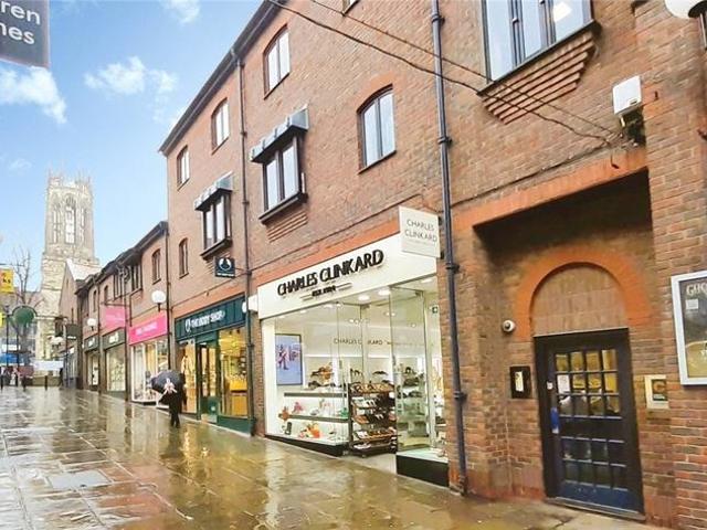 Flat for rent in High Field, York