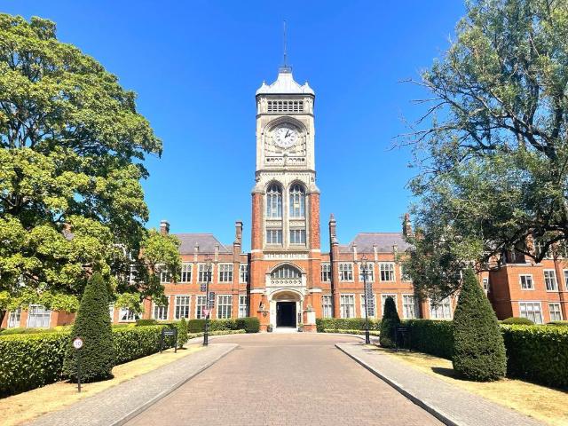 Flat for rent in Connaught Park, Bushey