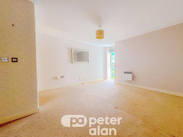 Apartment for rent in Cardiff International Sports Village, Falcon Lodge