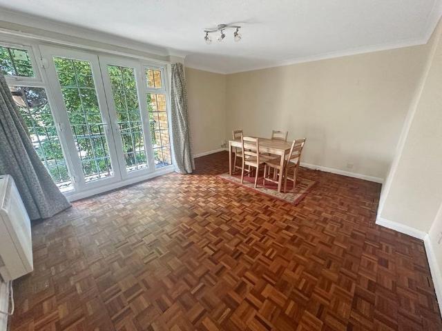 Apartment for rent in Birch Green, Lower Halliford