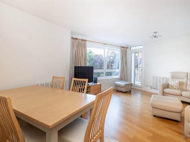 Apartment for rent in Royal Borough of Kingston upon Thames, Greater London