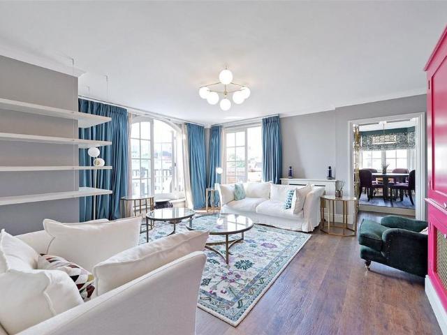Apartment for rent in Eton