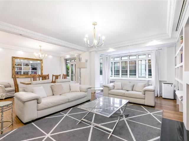 Flat for rent in Bayswater, Greater London