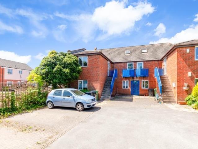 Flat for rent in Caldecott, Dromore
