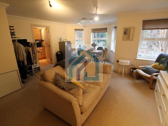 Apartment for rent in Charminster, East Dorset