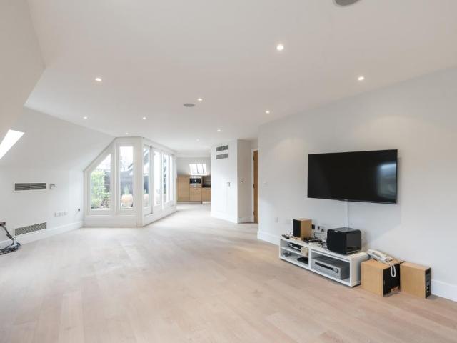 Flat for rent in Notting Hill, Greater London