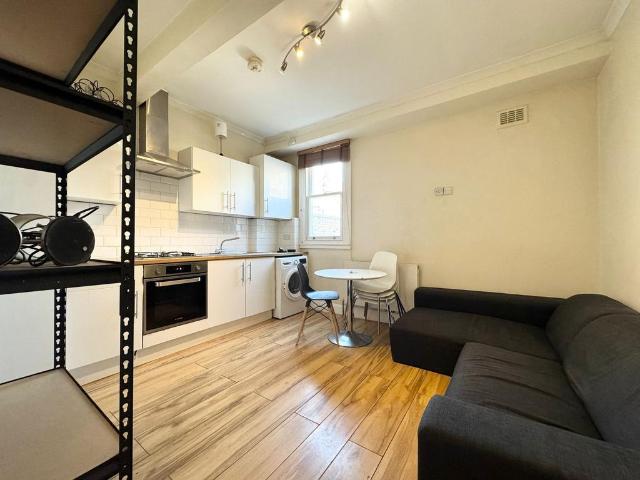 Flat for rent in Cat Hill, Isle Of Man
