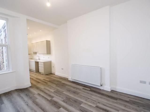 Apartment for rent in West End, Clevedon