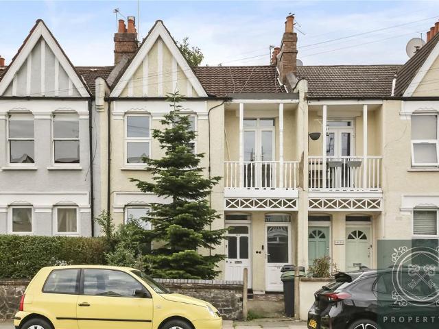 Flat for rent in Noel Park, Greater London