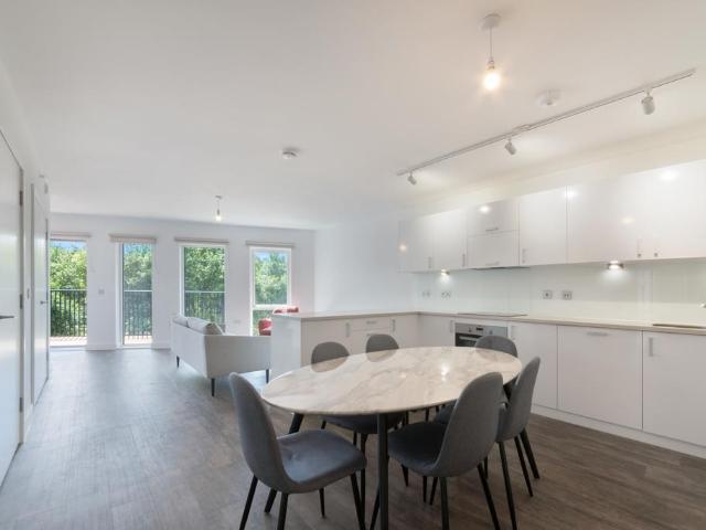 Flat for rent in Silvertown, Greater London
