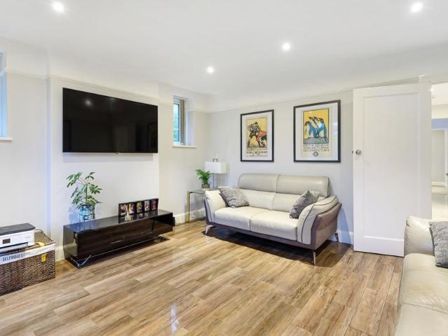 Apartment for rent in Chislehurst, Greater London