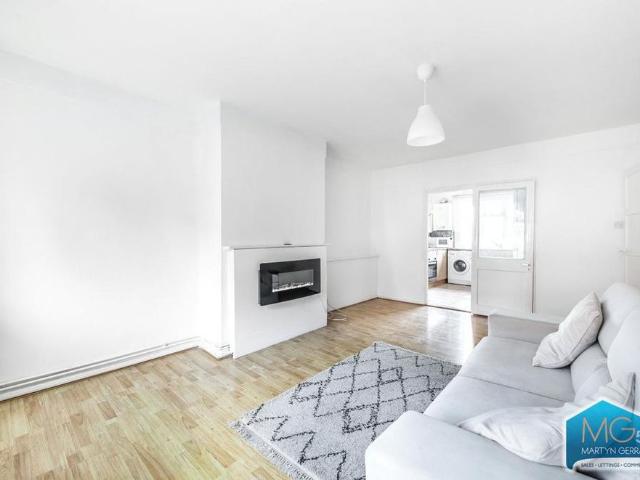 Apartment for rent in Finchley, Isle Of Man