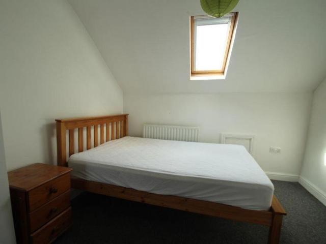 Flat for rent in Bede Island, Old Wharf