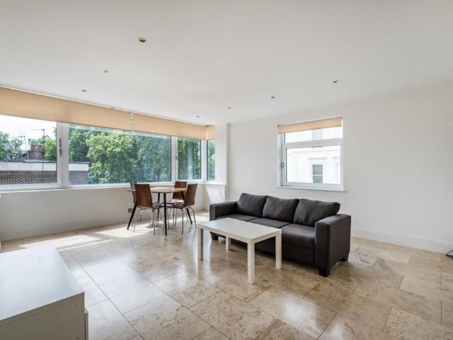 Flat for rent in South Kensington, Greater London