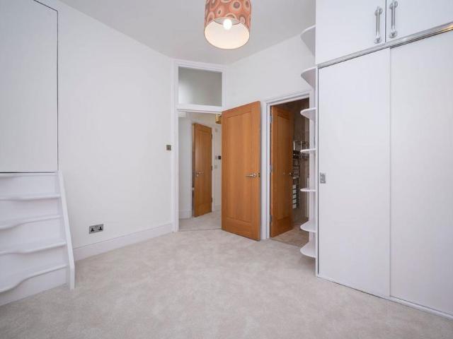 Apartment for rent in Pimlico, London