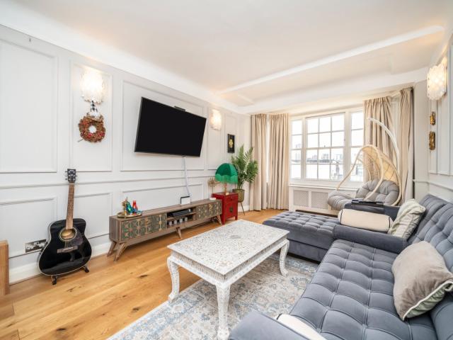 Apartment for rent in Marylebone, Greater London