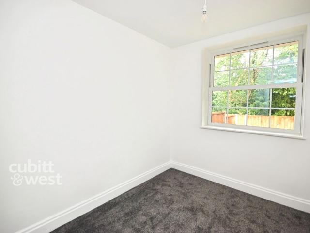 Apartment for rent in London Borough of Croydon, Purley