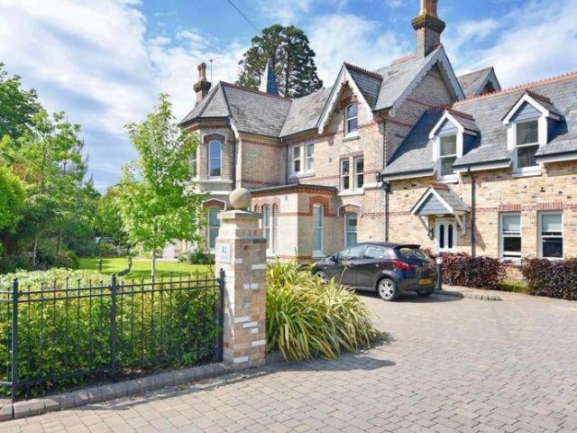 Flat for rent in Charminster, Bournemouth
