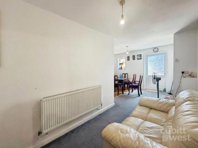 Apartment for rent in Eastney, City Of Portsmouth