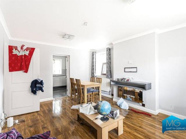 Apartment for rent in Finchley, Greater London