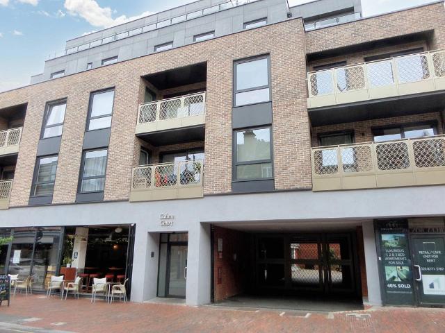 Flat for rent in London Borough of Croydon, Purley