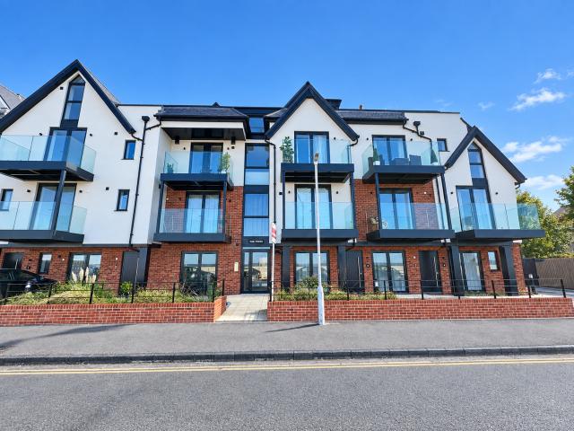 Apartment for rent in Oxenden, Canterbury