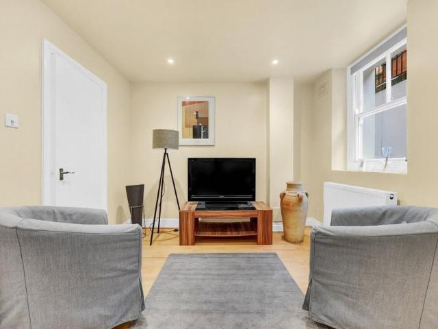 Apartment for rent in Clerkenwell, Greater London