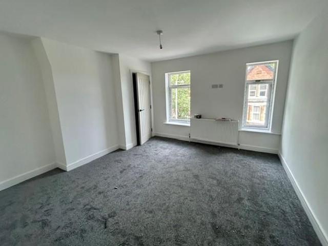Apartment for rent in Claughton, Oxton