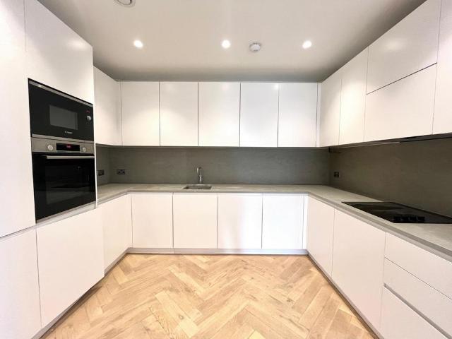 Flat for rent in Dollis Hill, Greater London