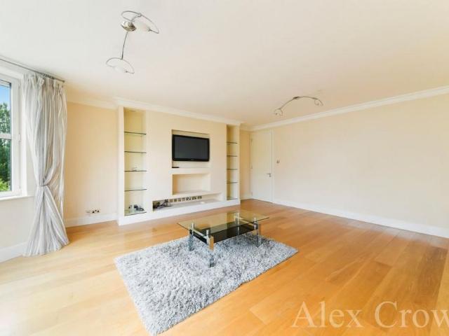 Apartment for rent in Maida Vale, Greater London