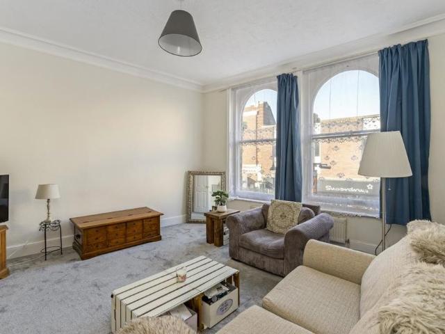 Apartment for rent in Clewer Village, Windsor