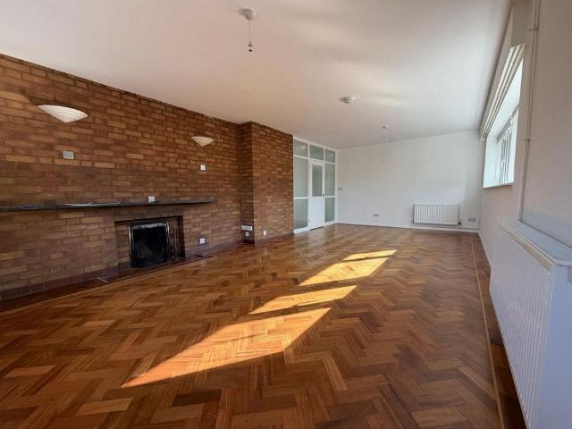 Apartment for rent in Jackmans Estate, North Hertfordshire