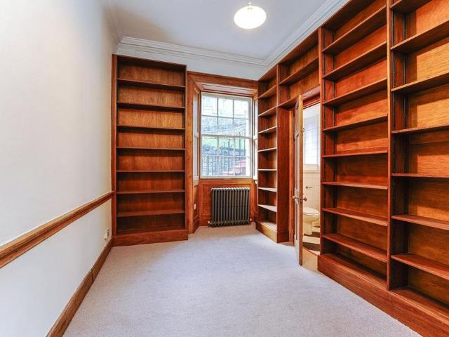 Apartment for rent in Old Town, Scotland